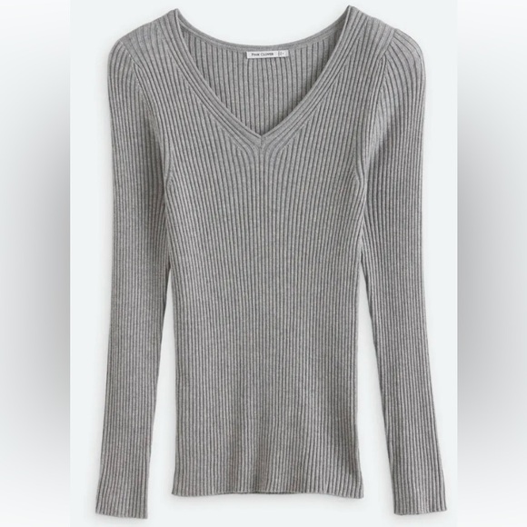 V Neck Sweater - New with Tags, Size S - Picture 2 of 3